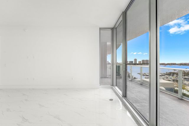 220 Lake Shore Drive 1015, Lake Park, FL 33403