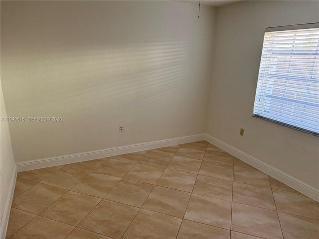 2431 SW 124 AVE, Miami, FL 33175