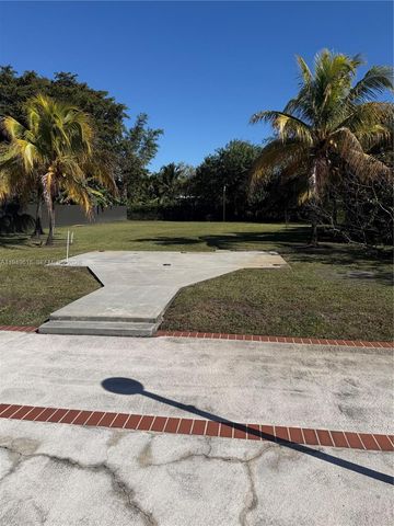 2431 SW 124 AVE, Miami, FL 33175