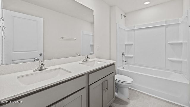 236 Lake Tyler Drive, New Bern, NC 28560