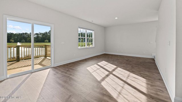 236 Lake Tyler Drive, New Bern, NC 28560