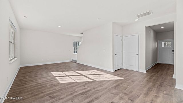 236 Lake Tyler Drive, New Bern, NC 28560