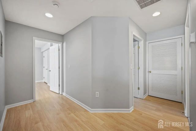 189 Sunshine Drive, Piscataway, NJ 08854