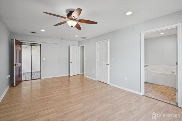 189 Sunshine Drive, Piscataway, NJ 08854