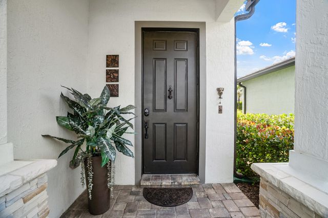 4463 Providence Way, Oakland Park, FL 33309