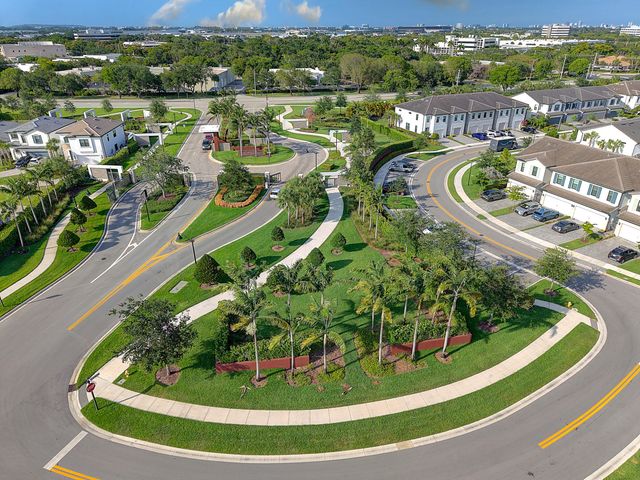 4463 Providence Way, Oakland Park, FL 33309