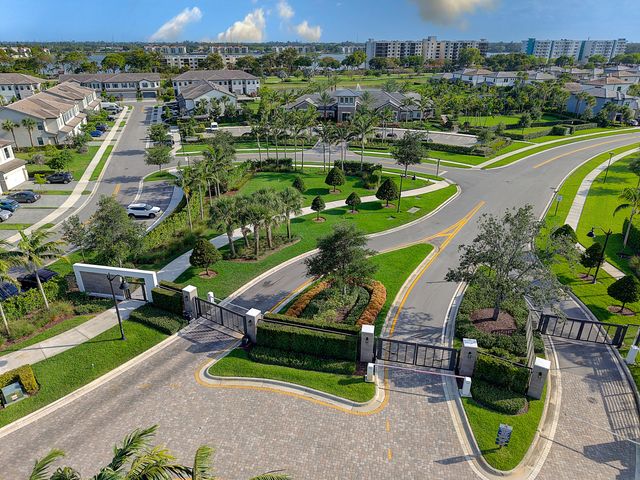 4463 Providence Way, Oakland Park, FL 33309