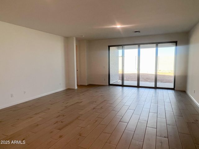 15736 W CAMDEN Avenue, Waddell, AZ 85355