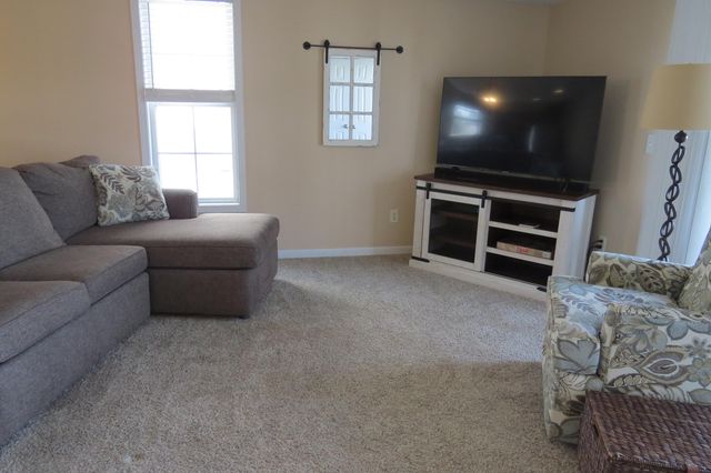 2122 Sherwood Avenue, Holland, MI 49423