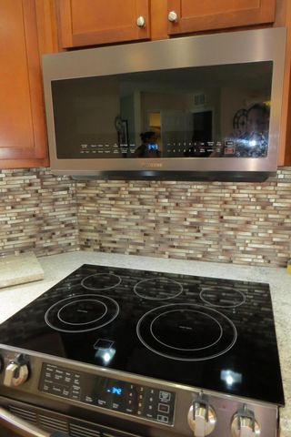 2122 Sherwood Avenue, Holland, MI 49423