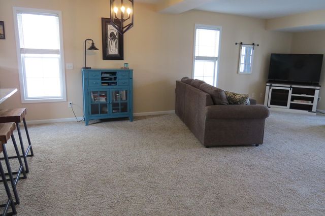 2122 Sherwood Avenue, Holland, MI 49423