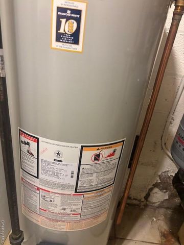 1457 Bay Street, Staten Island, NY 10305