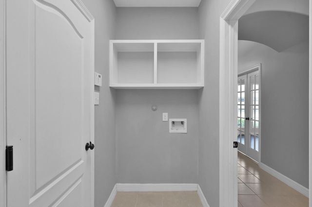 423 Oak Chase Drive, Conroe, TX 77304