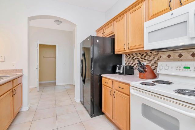 20318 OAK KEY COURT, Tampa, FL 33647