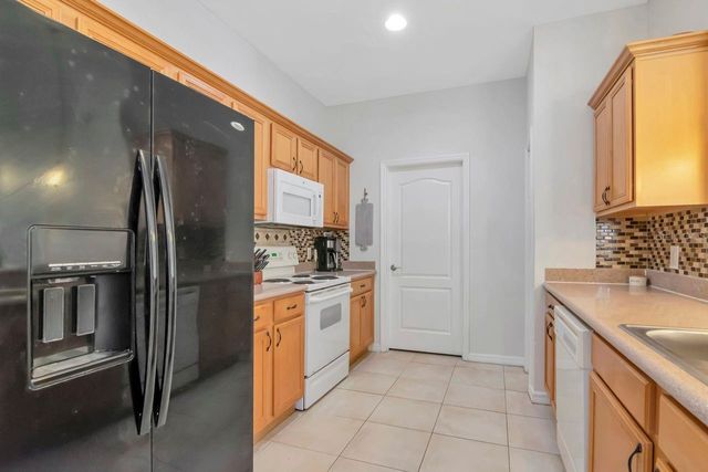 20318 OAK KEY COURT, Tampa, FL 33647