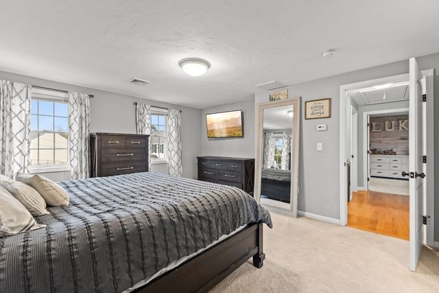 33 Trask Rd, Plymouth, MA 02360