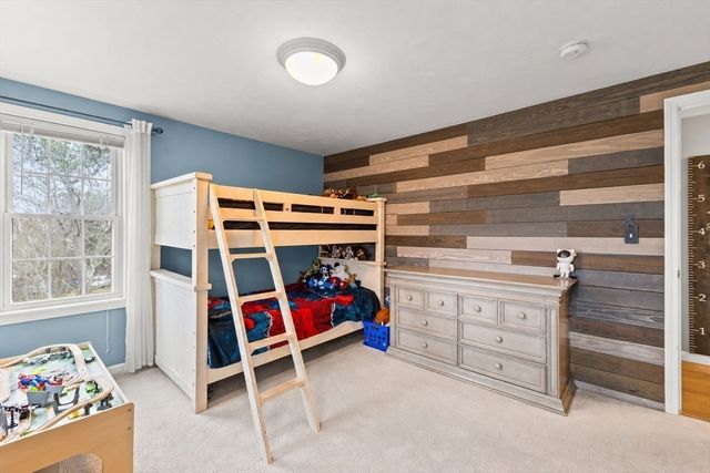 33 Trask Rd, Plymouth, MA 02360