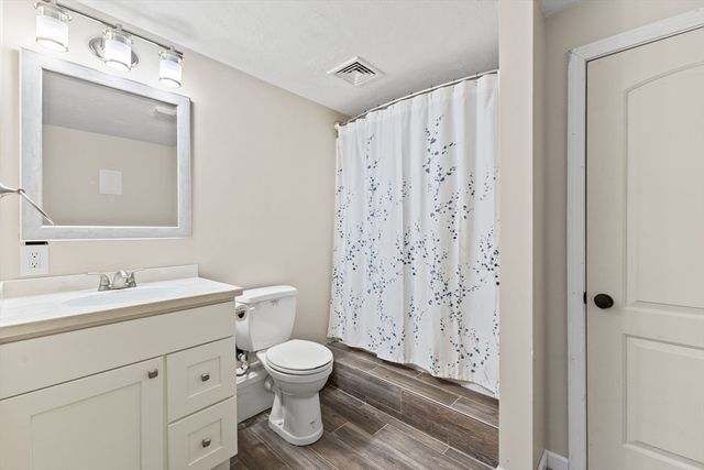 33 Trask Rd, Plymouth, MA 02360