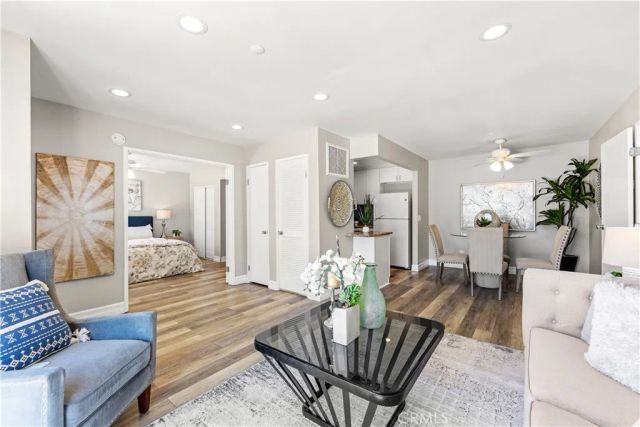 25821 Via Lomas 216, Laguna Hills, CA 92653