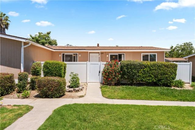 25821 Via Lomas 216, Laguna Hills, CA 92653