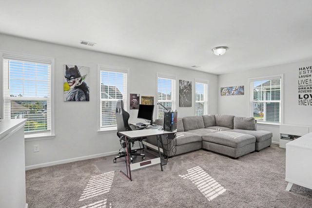 5045 Sandlewood Dr., Myrtle Beach, SC 29579