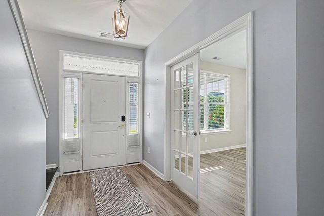5045 Sandlewood Dr., Myrtle Beach, SC 29579