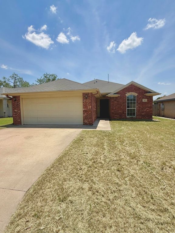 49 Amberwood Drive, San Angelo, TX 76903