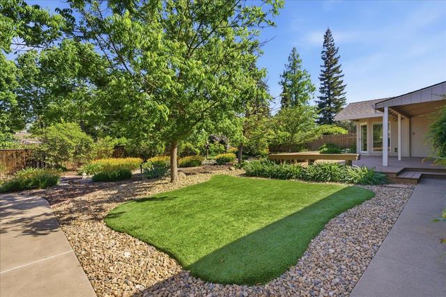 1220 El Toro Way, Sacramento, CA 95864