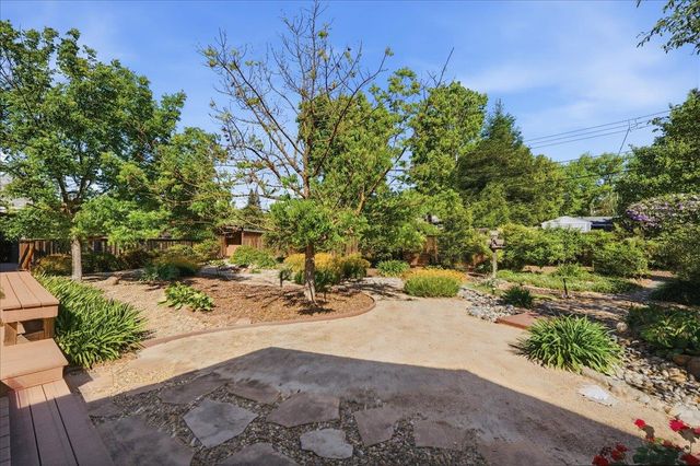 1220 El Toro Way, Sacramento, CA 95864