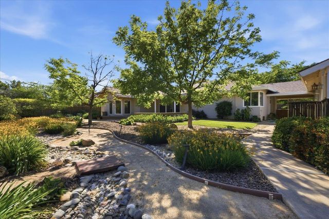 1220 El Toro Way, Sacramento, CA 95864