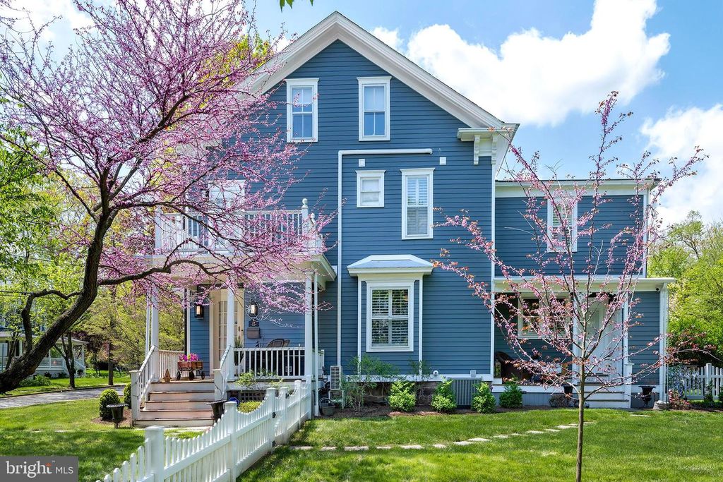 27-29 E DELAWARE AVE, Pennington, NJ 08534