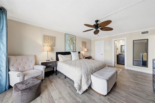 3051 NE 48th Street 509, Fort Lauderdale, FL 33308