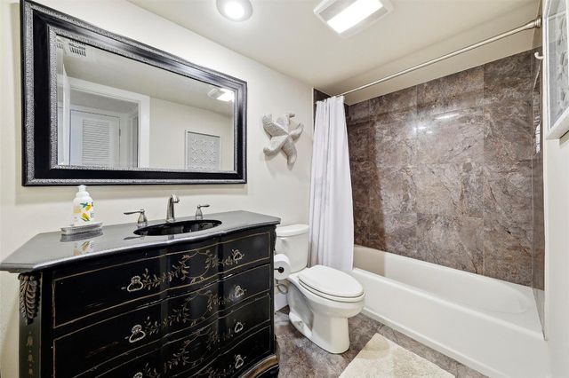 3051 NE 48th Street 509, Fort Lauderdale, FL 33308