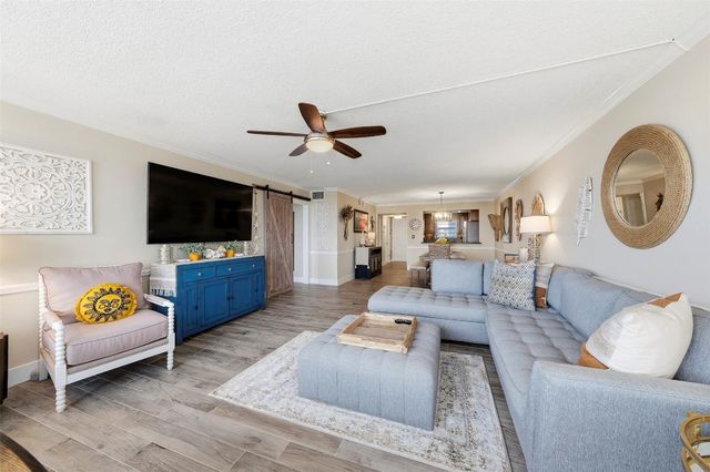 3051 NE 48th Street 509, Fort Lauderdale, FL 33308