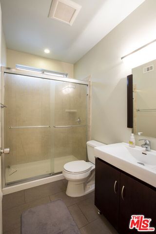 1059 E San Jose Avenue, Burbank, CA 91501