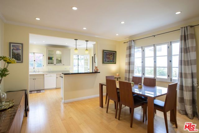 1059 E San Jose Avenue, Burbank, CA 91501