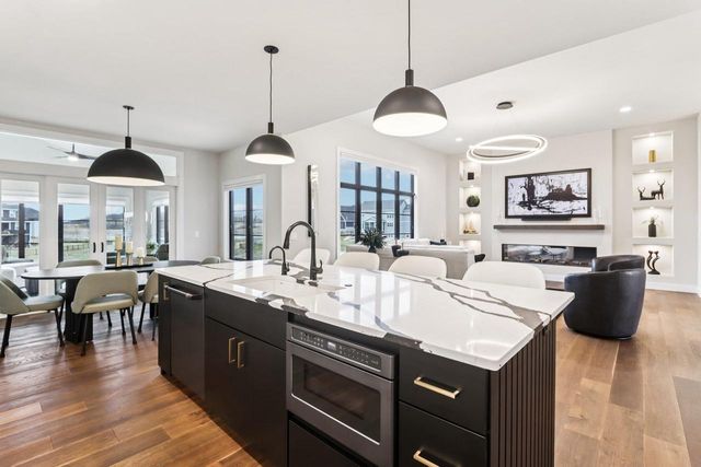 909 Westbridge Court, Waunakee, WI 53597
