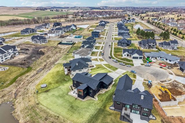 909 Westbridge Court, Waunakee, WI 53597