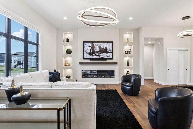 909 Westbridge Court, Waunakee, WI 53597