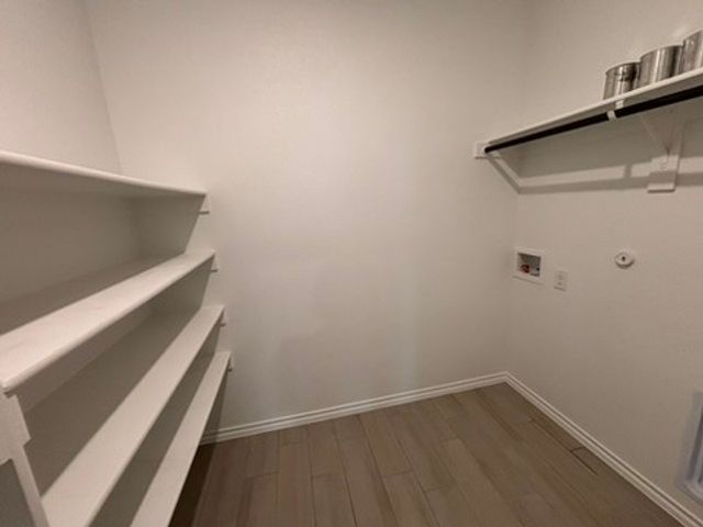 971 Hurstwood, Van Alstyne, TX 75495