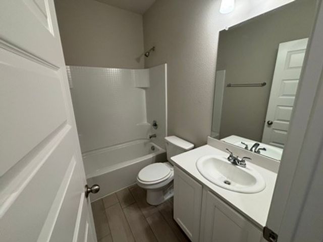 971 Hurstwood, Van Alstyne, TX 75495