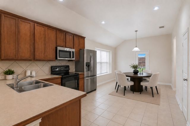 14045 Rodeo Daze Drive, Fort Worth, TX 76052