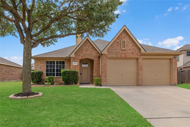 14045 Rodeo Daze Drive, Fort Worth, TX 76052