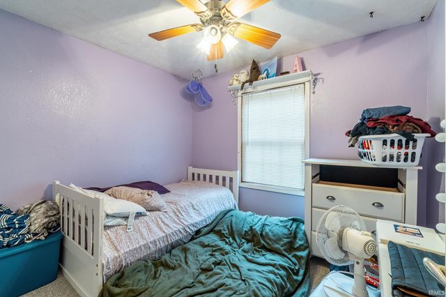 7935 S 122 E, Wolcottville, IN 46795