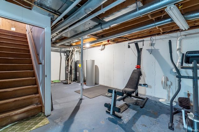 7935 S 122 E, Wolcottville, IN 46795