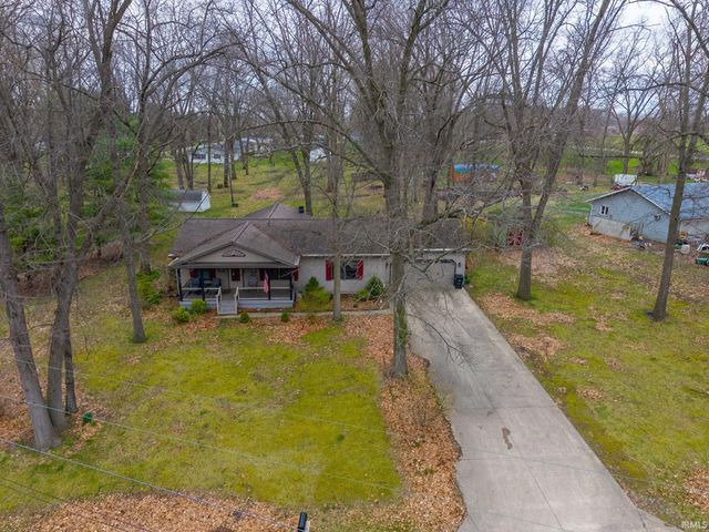 7935 S 122 E, Wolcottville, IN 46795