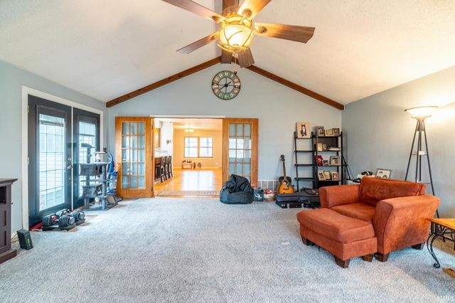 7935 S 122 E, Wolcottville, IN 46795