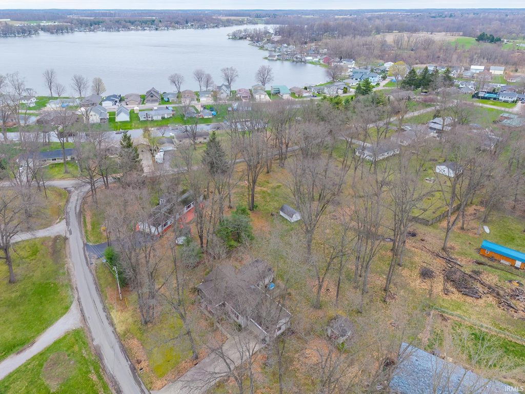 7935 S 122 E, Wolcottville, IN 46795