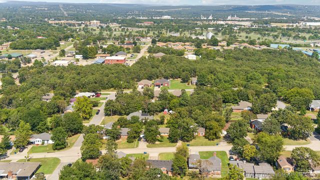 1504 E Comanche Avenue, Mcalester, OK 74501