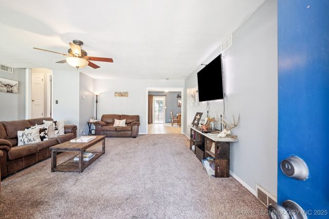 1504 E Comanche Avenue, Mcalester, OK 74501